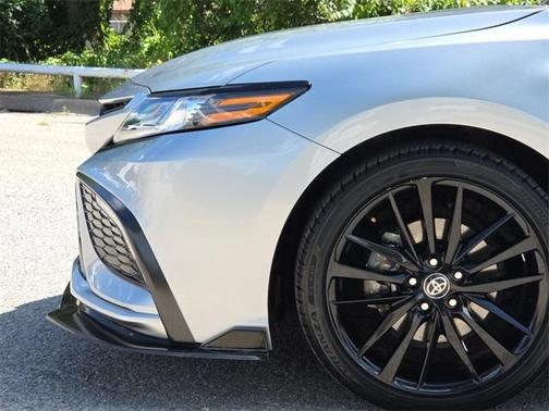 2024 Toyota Camry Hybrid XSE