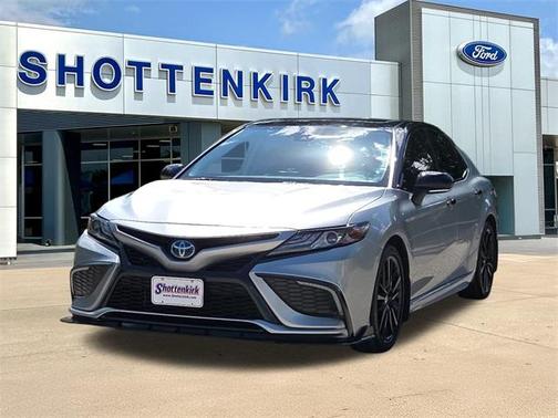 2024 Toyota Camry Hybrid XSE