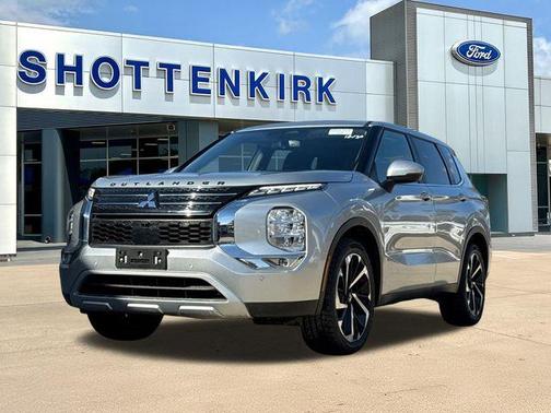 Silver 2024 Mitsubishi Outlander SE Black Edition