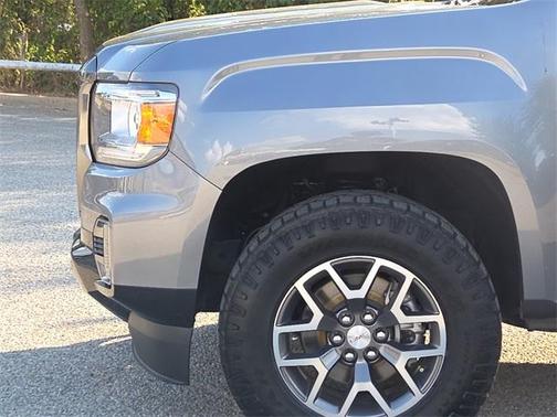 2022 GMC Canyon AT4 w/Leather