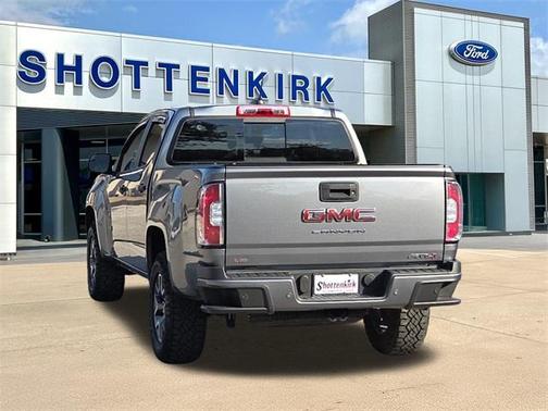 2022 GMC Canyon AT4 w/Leather