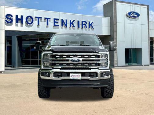 Black Metallic 2024 Ford F-250 Lariat