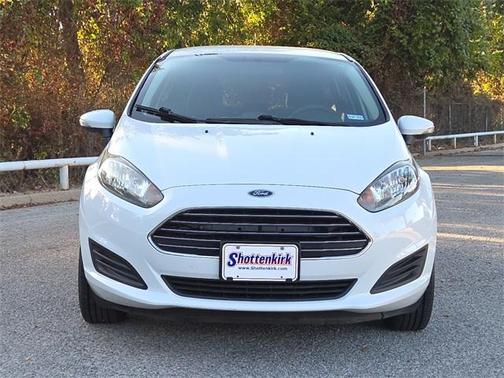 2015 Ford Fiesta SE
