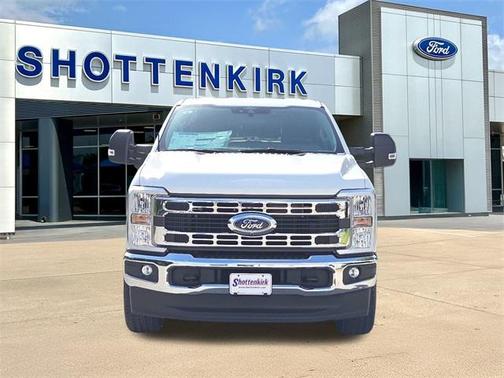 2025 Ford F-250 XLT