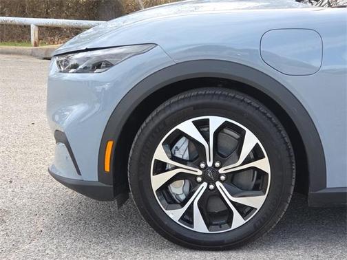 2025 Ford Mustang Mach-E Select