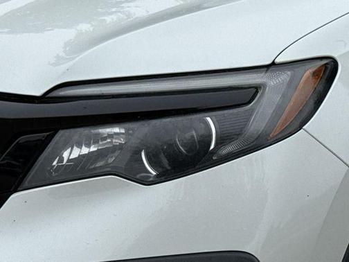 White 2021 Honda Pilot Special Edition