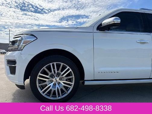 White Metallic 2023 Ford Expedition Platinum