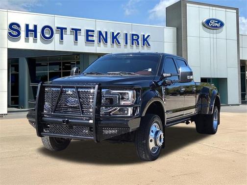 2022 Ford F-450 Platinum