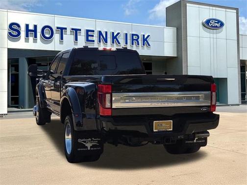 2022 Ford F-450 Platinum
