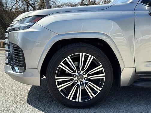 2022 Lexus LX 600 Luxury