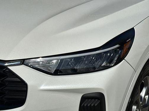 Star White 2024 Ford Escape ST-Line