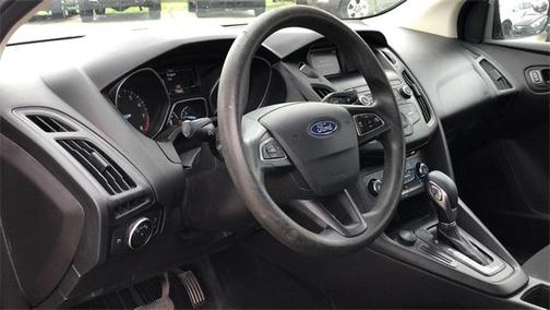 Photo 5 of 5 of 2018 Ford Focus S
