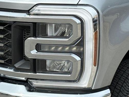 2024 Ford F-350 Lariat Super Duty