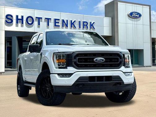 Oxford White 2021 Ford F-150 XLT