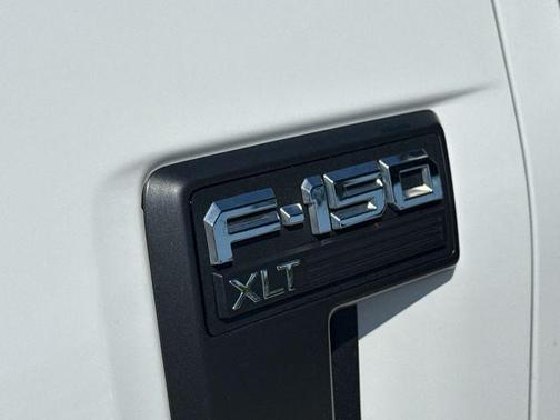 Oxford White 2021 Ford F-150 XLT