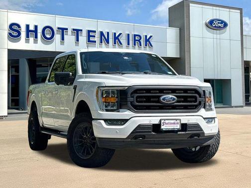 Oxford White 2021 Ford F-150 XLT