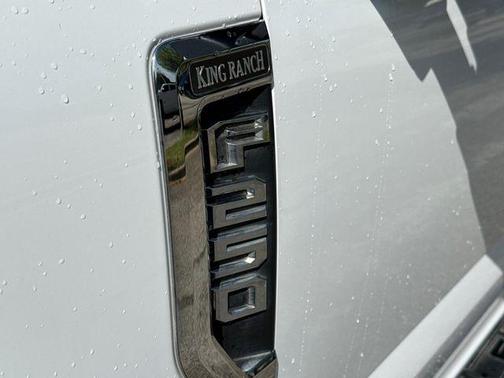 Oxford White 2022 Ford F-250 King Ranch