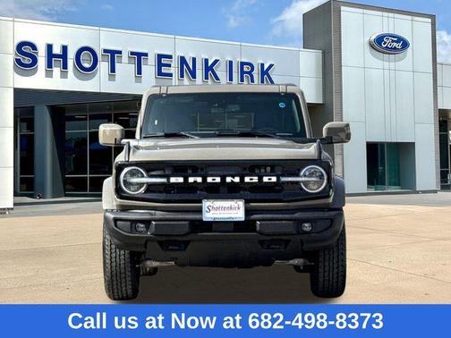 2026 Ford Bronco Outer Banks