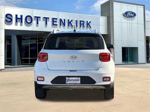 2025 Hyundai VENUE Limited