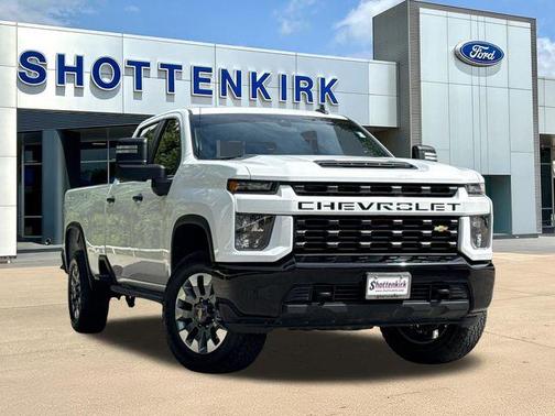 Summit White 2022 Chevrolet Silverado 2500 Custom