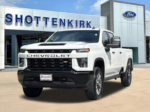 Summit White 2022 Chevrolet Silverado 2500 Custom
