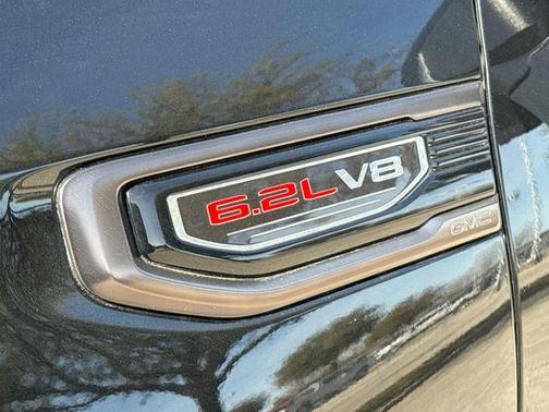 Onyx Black 2022 GMC Sierra 1500 AT4X