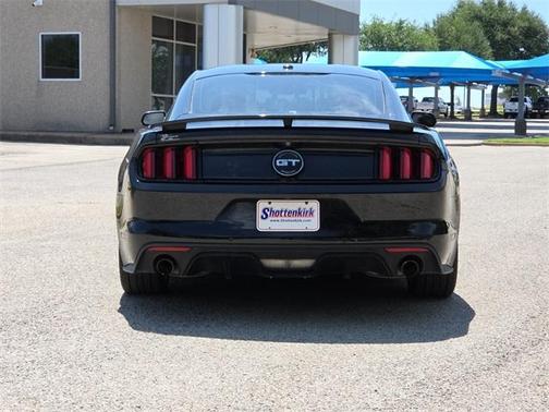 2017 Ford Mustang GT Premium