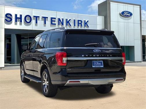 2022 Ford Expedition XLT