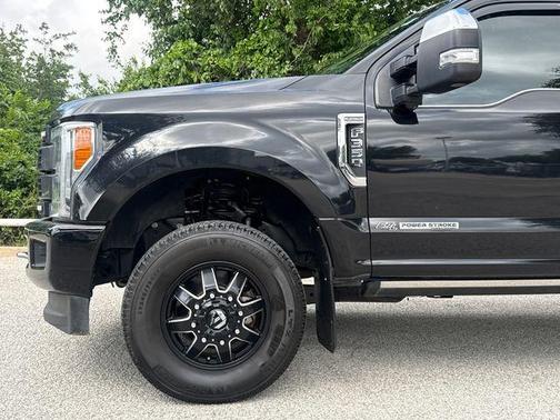 Black Metallic 2019 Ford F-350 Platinum