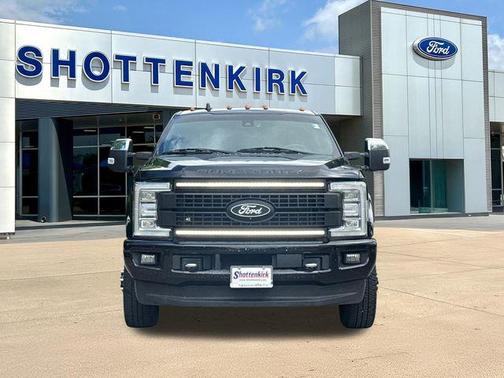 Black Metallic 2019 Ford F-350 Platinum
