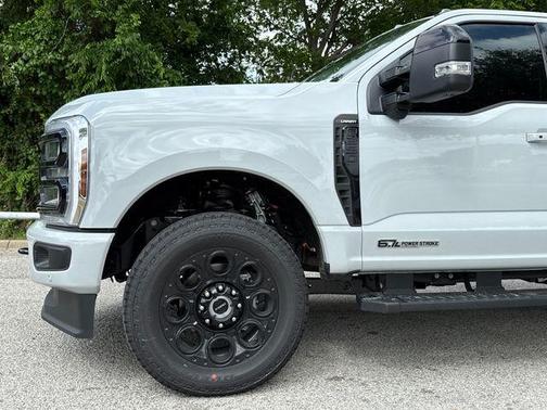 Avalanche 2026 Ford F-250 Lariat