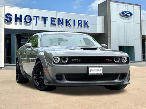 Destroyer Gray Clearcoat 2023 Dodge Challenger R/T Scat Pack