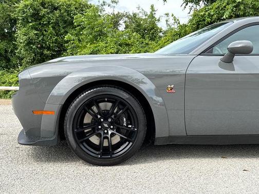 Destroyer Gray Clearcoat 2023 Dodge Challenger R/T Scat Pack