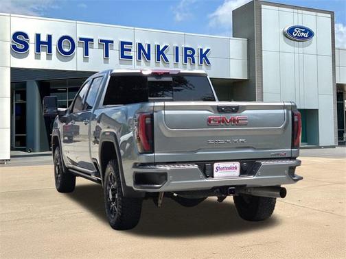2024 GMC Sierra 2500 AT4
