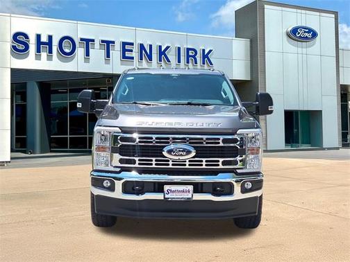 2025 Ford F-350 XLT