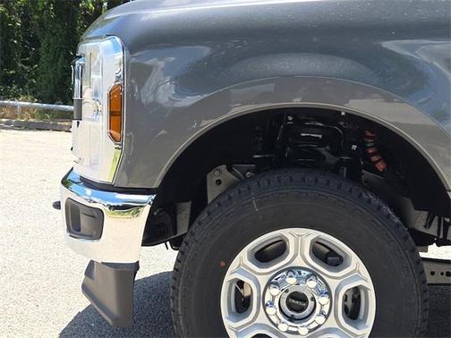 2025 Ford F-350 XLT