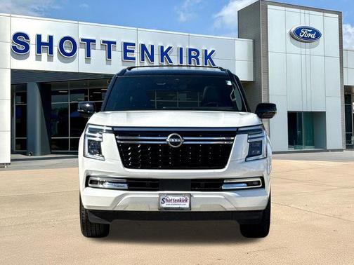 2025 Nissan Armada Platinum