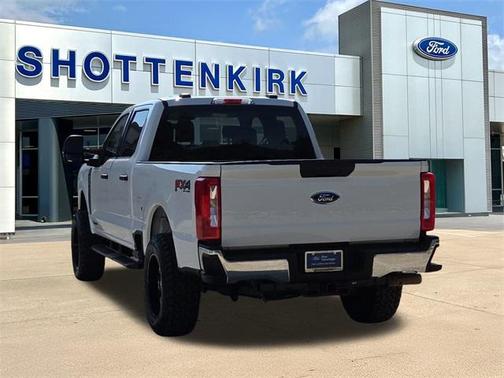 2023 Ford F-250 XLT
