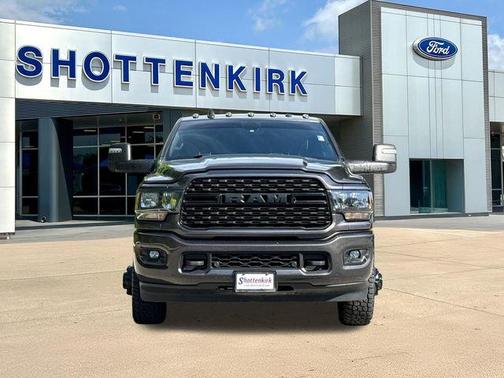 Granite Crystal Clearcoat Metallic 2024 RAM 3500 Big Horn