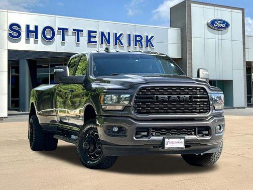 Granite Crystal Clearcoat Metallic 2024 RAM 3500 Big Horn