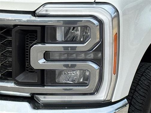 2023 Ford F-350 Lariat Super Duty