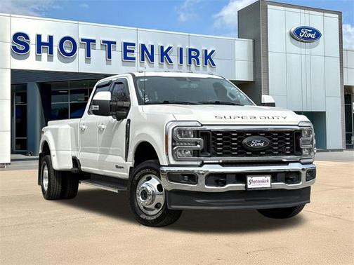 2023 Ford F-350 Lariat Super Duty