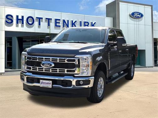 2025 Ford F-250 XLT