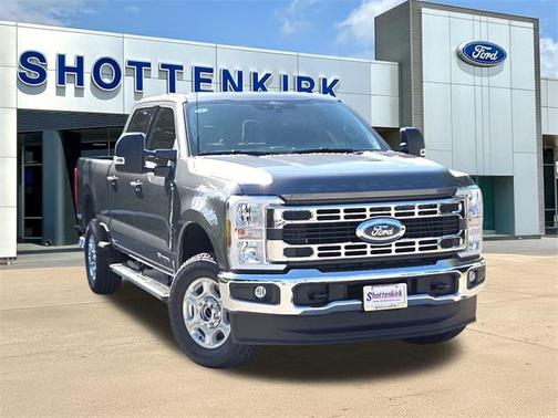 2025 Ford F-250 XLT