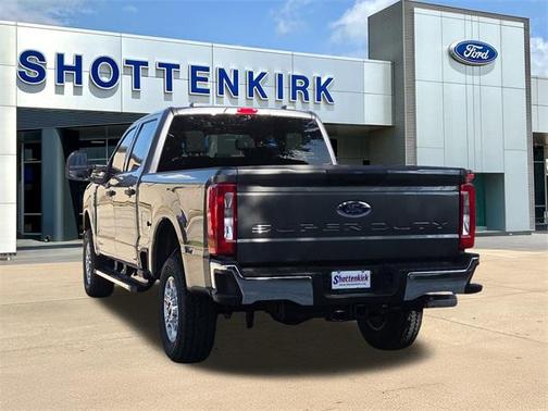 2025 Ford F-250 XLT
