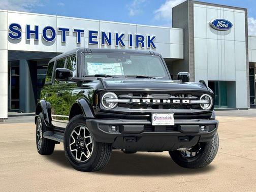 Shadow Black 2026 Ford Bronco Outer Banks