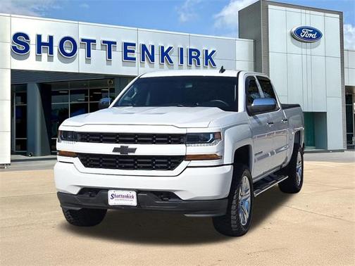 2018 Chevrolet Silverado 1500 Custom