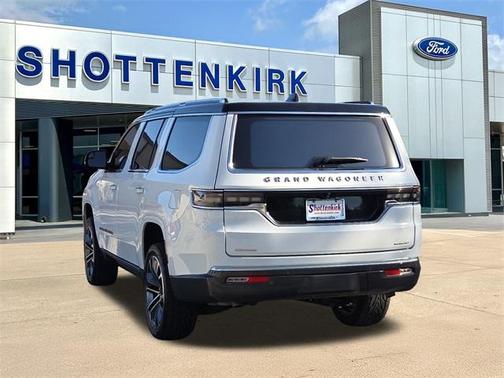 2022 Jeep Grand Wagoneer Series III