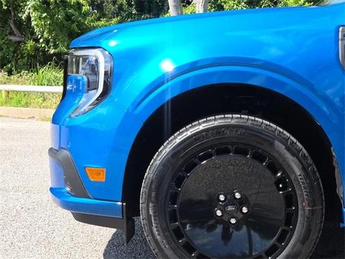 2025 Ford Maverick Lobo High