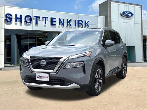 2022 Nissan Rogue Platinum